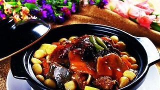 【3377官网】
CBA第14轮打完 积分榜再次刷新 同盟大格式分四档 广东1北京3(图3)