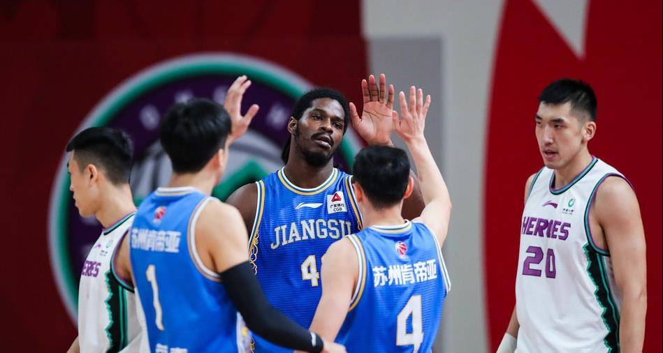 【3377官网】
CBA第14轮打完 积分榜再次刷新 同盟大格式分四档 广东1北京3(图18)