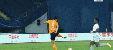 【3377体育】
河北中原拿下武汉 锁定苏州眼望亚冠(图10) 【3377体育】
河北中原拿下武汉 锁定苏州眼望亚冠(图10)