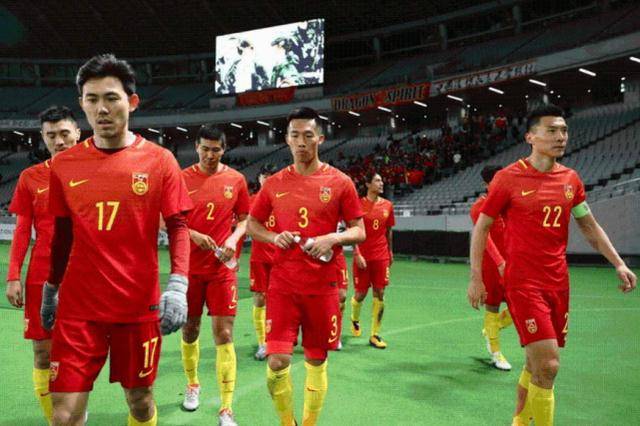 
中国足球行不行？看看女足的实力 网友：原来男足才是拖后腿的【3377体育】(图2)